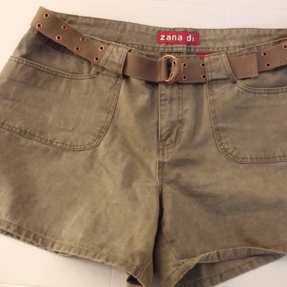 zana-di Jeans. Olive Green. Size 18